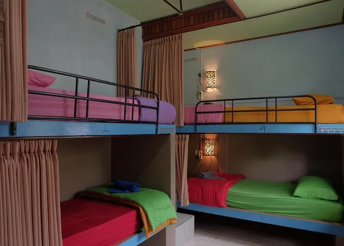 Vanara Sugriwa Hostal *
